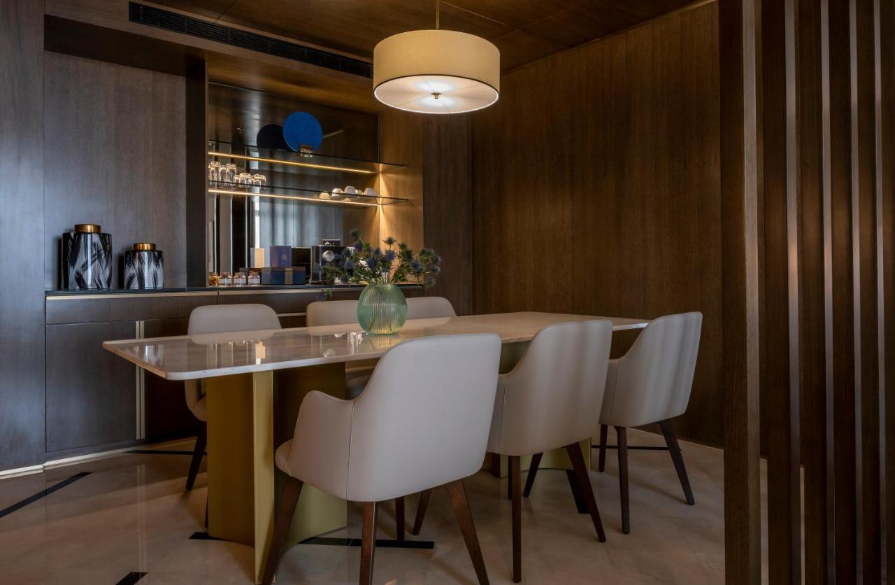 Jareed Hotel Ριάντ Εξωτερικό φωτογραφία A dining room in a private suite